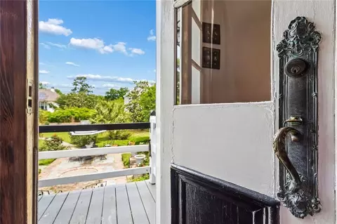 Entry Way - 1815 Lakeshore Dr, Mandeville, LA 70448 photo 3 of 3