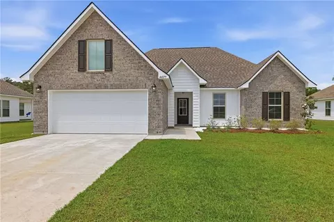 46079 Dover Dr, Hammond, LA 70401
