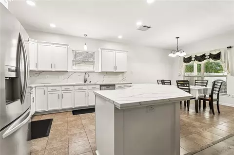 Kitchen - 728 Fairfield Loop, Slidell, LA 70458 photo 3 of 3