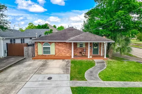 908 Division St, Metairie, LA 70001