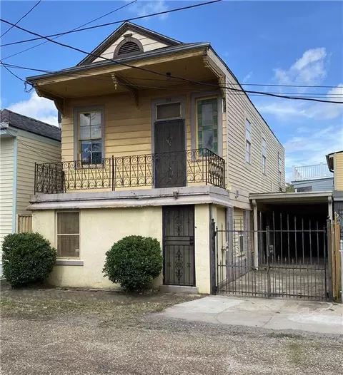 715 Harmony St, New Orleans, LA 70115