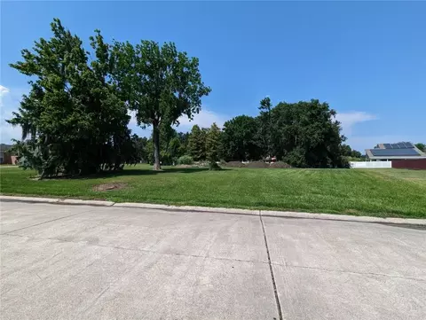 875 Jason Dr, Belle Chasse, LA 70037