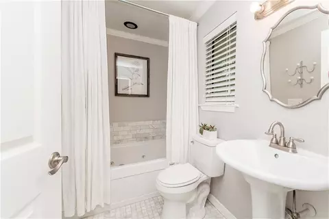 Bath - 18123 Monga Dr, Covington, LA 70433 photo 1 of 3
