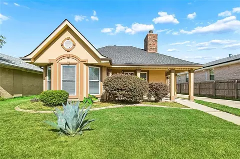 12960 N Lake Carmel Dr, New Orleans, LA 70128