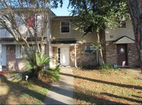 5298 Tullis Dr, New Orleans, LA 70131
