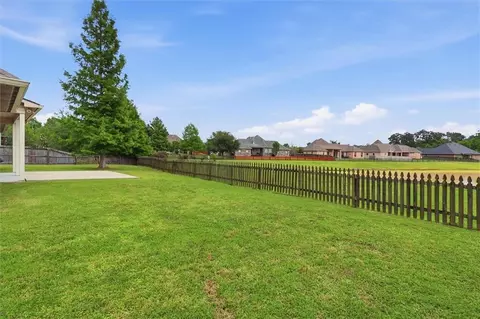 Exterior - 708 Rue Bourdeaux, Covington, LA 70433 photo 3 of 5