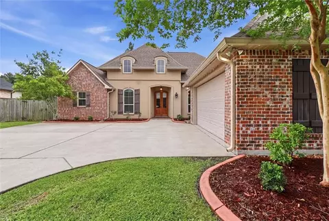Exterior - 708 Rue Bourdeaux, Covington, LA 70433 photo 2 of 5