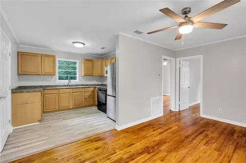 Living - 522 E 35th Ave, Covington, LA 70433 photo 3 of 3