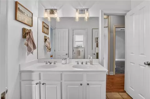 Bath - 3200 Range Ct, Mandeville, LA 70448 photo 3 of 3