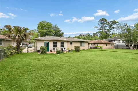 Exterior - 453 Hickory Dr, Slidell, LA 70458 photo 2 of 3