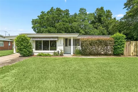266 Roselyn Park Pl, New Orleans, LA 70131