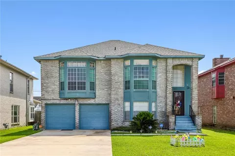 317 Southwood Dr, Gretna, LA 70056