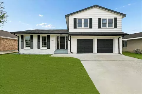 409 Lynnmeade Rd, Gretna, LA 70056