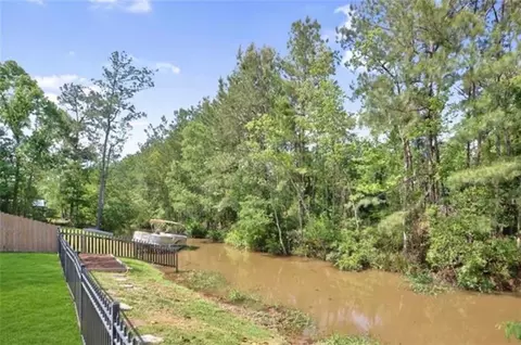 View/Area - 18123 Cusachs Dr, Covington, LA 70433 photo 2 of 3