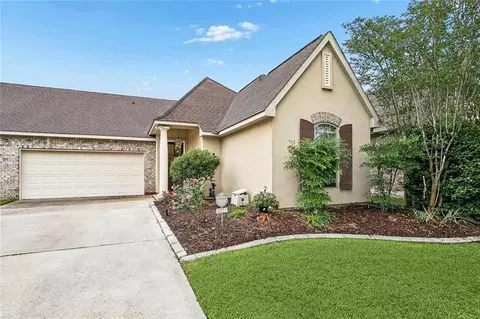 121 Cross Creek Dr #B, Slidell, LA 70461