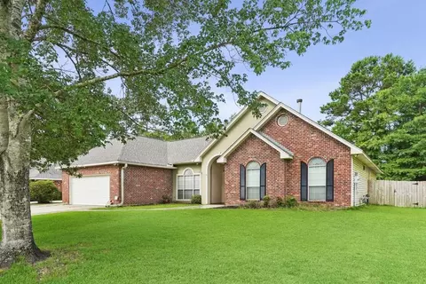 476 Choctaw Dr, Abita Springs, LA 70420