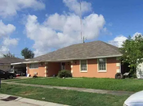 3612 Rosetta Dr, Chalmette, LA 70043