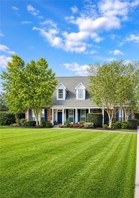 3315 Bridgewater Dr, Harvey, LA 70058