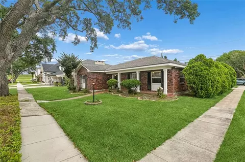 4001 Clifford Dr, Metairie, LA 70002