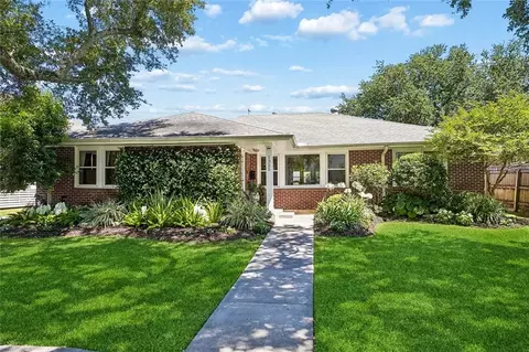 1325 Rapides Dr, New Orleans, LA 70122