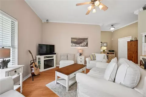 Living - 70015 7th St, Covington, LA 70433 photo 2 of 3