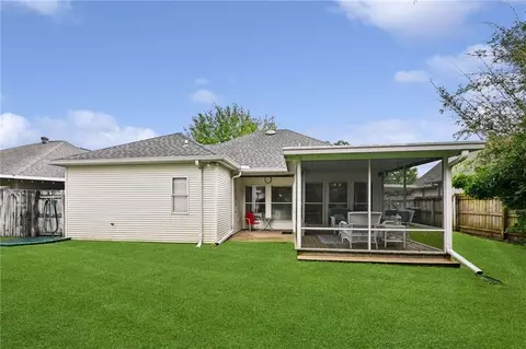 Exterior - 70015 7th St, Covington, LA 70433 photo 5 of 5