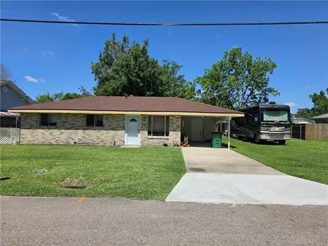 704 Arnold Ave, River Ridge, LA 70123