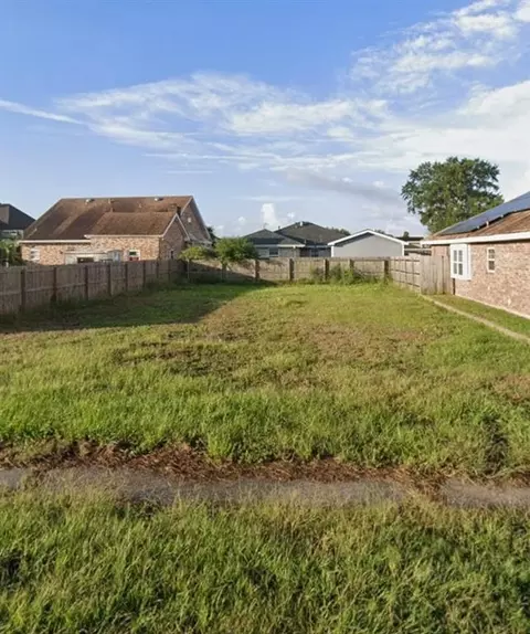 4512 Anais St, Meraux, LA 70075