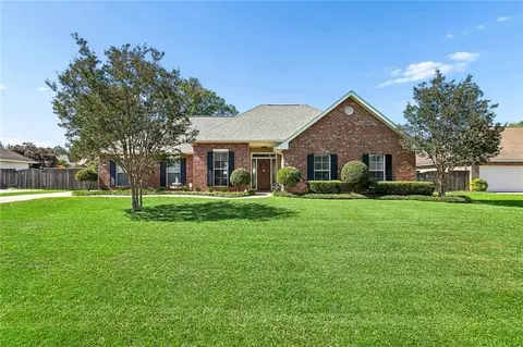 420 Turnwood Dr, Covington, LA 70433