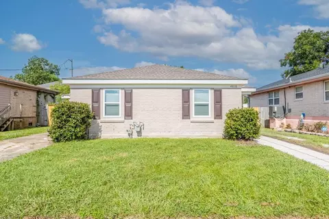 4818 Stemway Dr, New Orleans, LA 70126