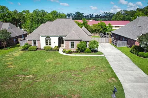 Exterior - 443 Clayton Ct, Slidell, LA 70461 photo 3 of 11