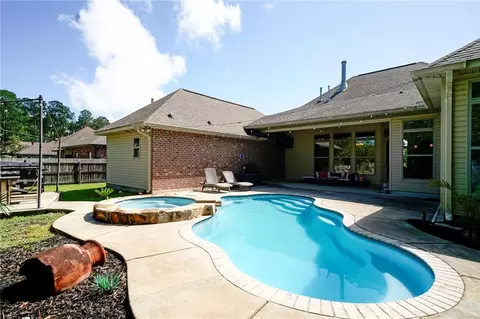 Exterior - 443 Clayton Ct, Slidell, LA 70461 photo 10 of 11