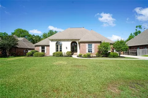 Exterior - 443 Clayton Ct, Slidell, LA 70461 photo 2 of 11