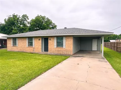 632 Passchyn St, Cottonport, LA 71327