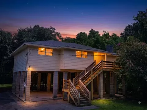 1901 Eagle St, Saint Bernard, LA 70085