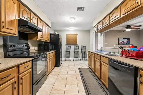 Kitchen - 1901 Eagle St, Saint Bernard, LA 70085 photo 1 of 1