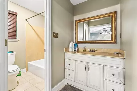 Bath - 1901 Eagle St, Saint Bernard, LA 70085 photo 1 of 2