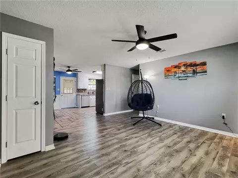 Living - 2501 Jay St, Slidell, LA 70460 photo 2 of 4