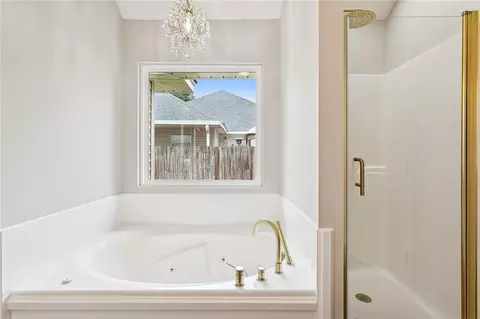 Bath - 2170 Second St, Mandeville, LA 70471 photo 2 of 3