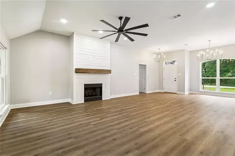 Living - 2170 Second St, Mandeville, LA 70471 photo 3 of 4