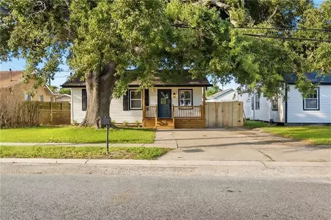 7223 Friscoville Ave, Arabi, LA 70032