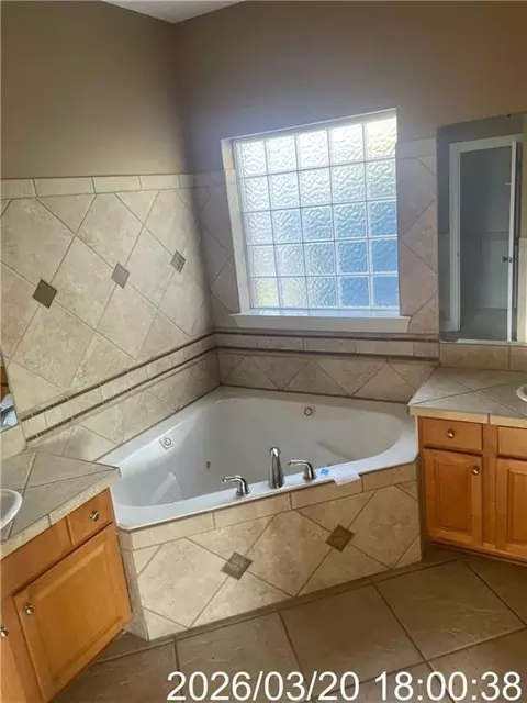 Bath - 217 Masters Point Ct, Slidell, LA 70458 photo 1 of 3