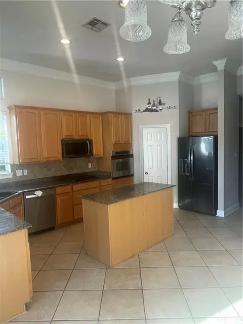 Kitchen - 217 Masters Point Ct, Slidell, LA 70458 photo 3 of 3