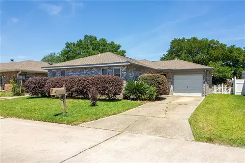 104 Jane Ln, Saint Rose, LA 70087