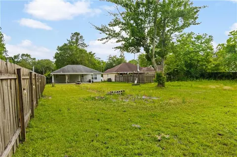 Exterior - 2510 Crane St, Slidell, LA 70460 photo 4 of 8