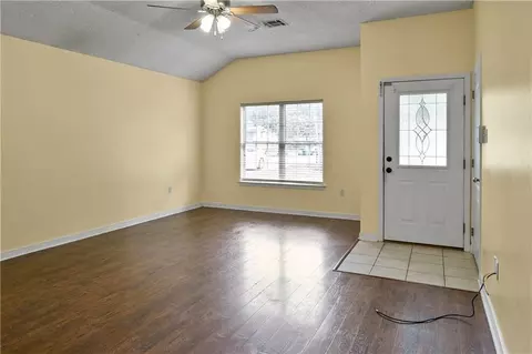 Living - 2510 Crane St, Slidell, LA 70460 photo 2 of 3