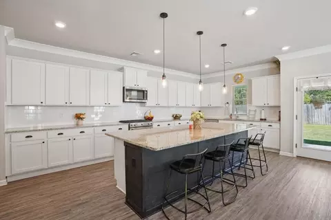 Kitchen - 67512 Emerald Dove Dr, Covington, LA 70433 photo 1 of 3
