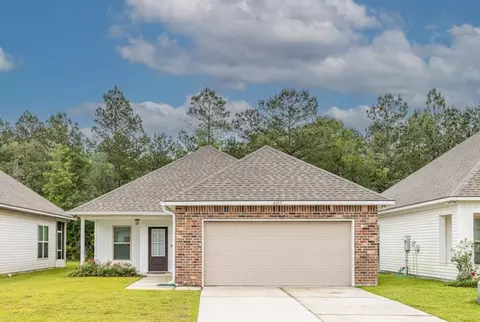 60317 Sunset Oak Blvd, Lacombe, LA 70445