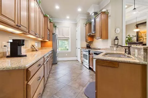 Entry Way - 313 Lac Cypriere Dr, Luling, LA 70070 photo 2 of 3