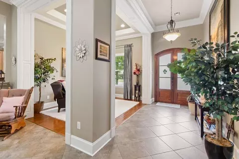 Entry Way - 313 Lac Cypriere Dr, Luling, LA 70070 photo 1 of 3